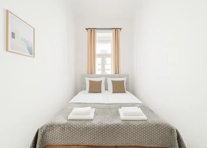 Apartment 2-bedroom Near Center *